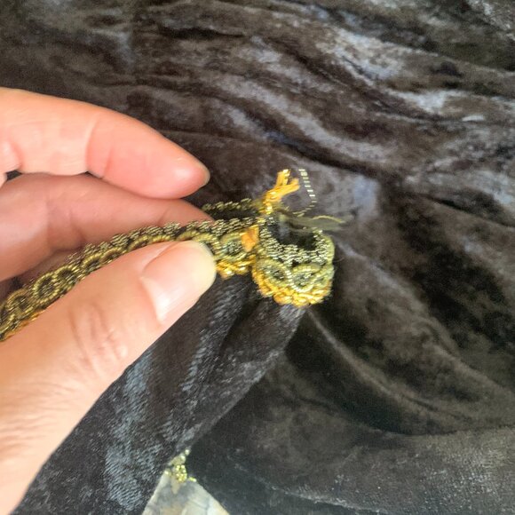 Halloween little queen / medieval costume - Picture 8 of 16